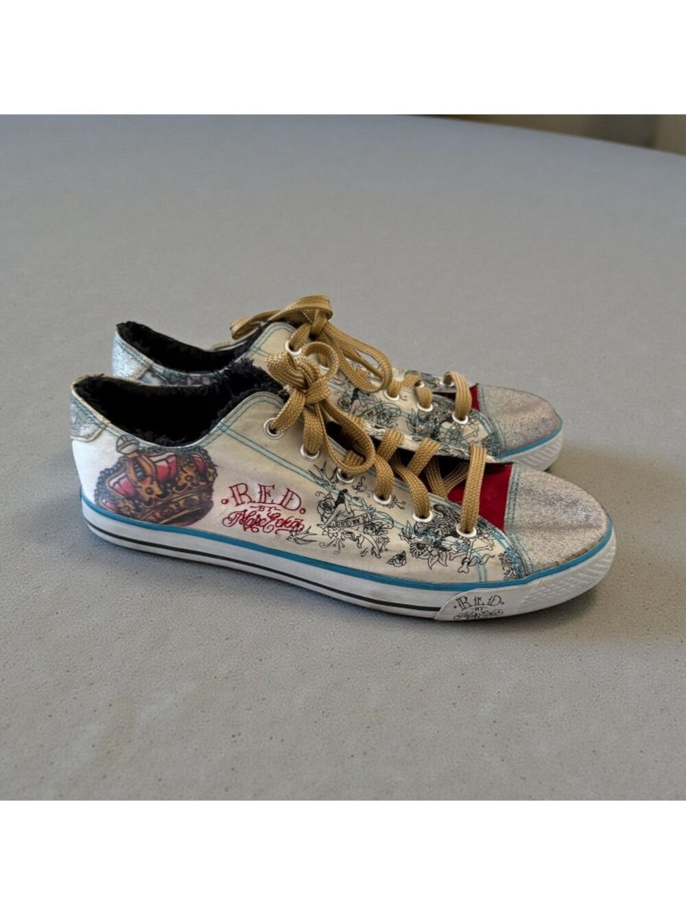 MARC ECKO Red Women's Patterned Glitter Sneakers Size 9
